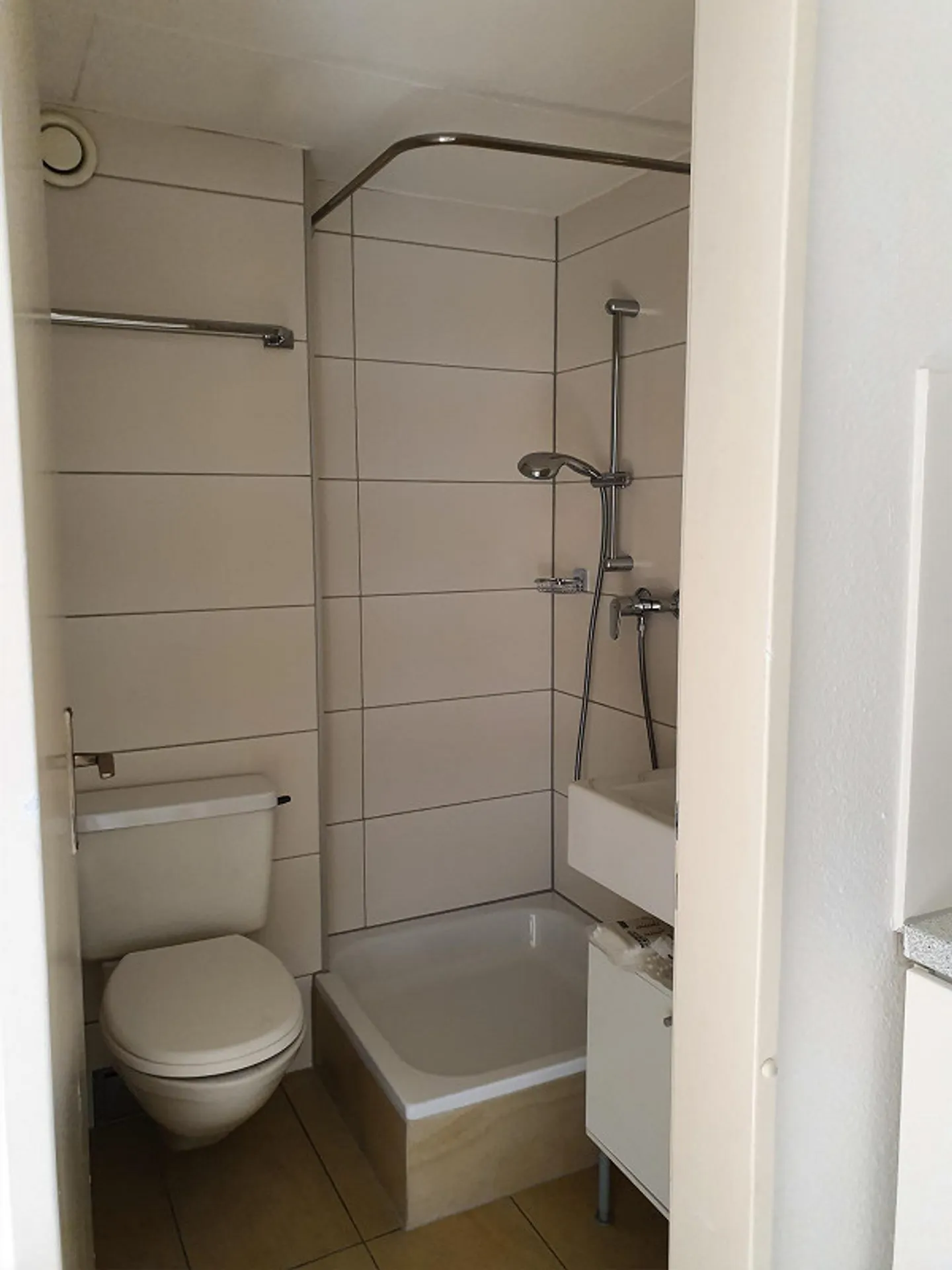 Appartamento arredato di 1,5 stanze a Triemli Zurigo - Foto 4 di 4