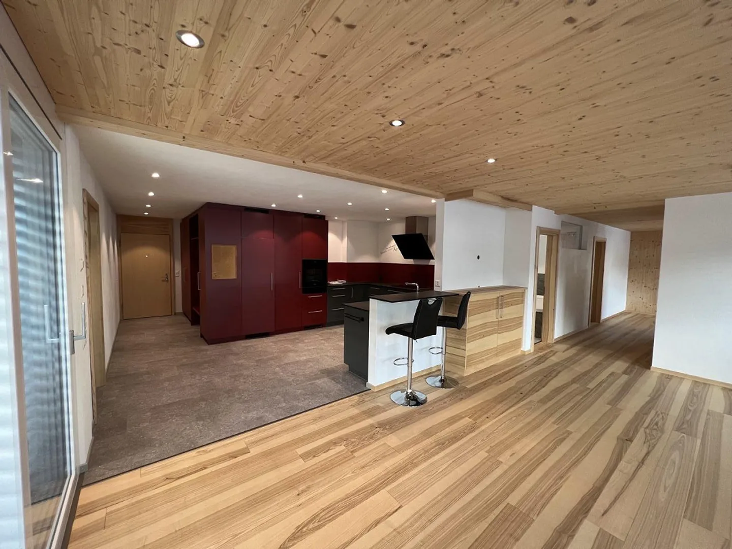 3.5 Room Apartment - Photo 2 of 17