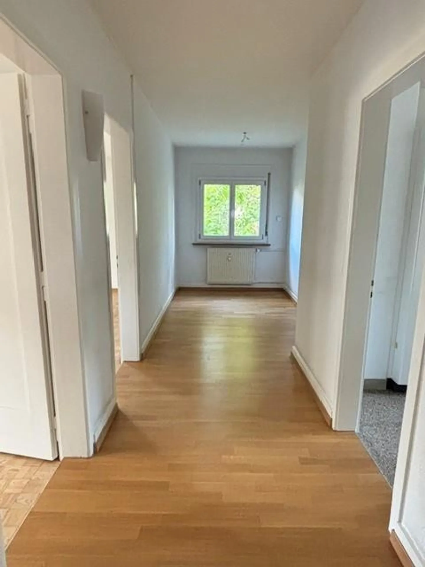 Spacious, quiet, close to the center! - Photo 1 of 12