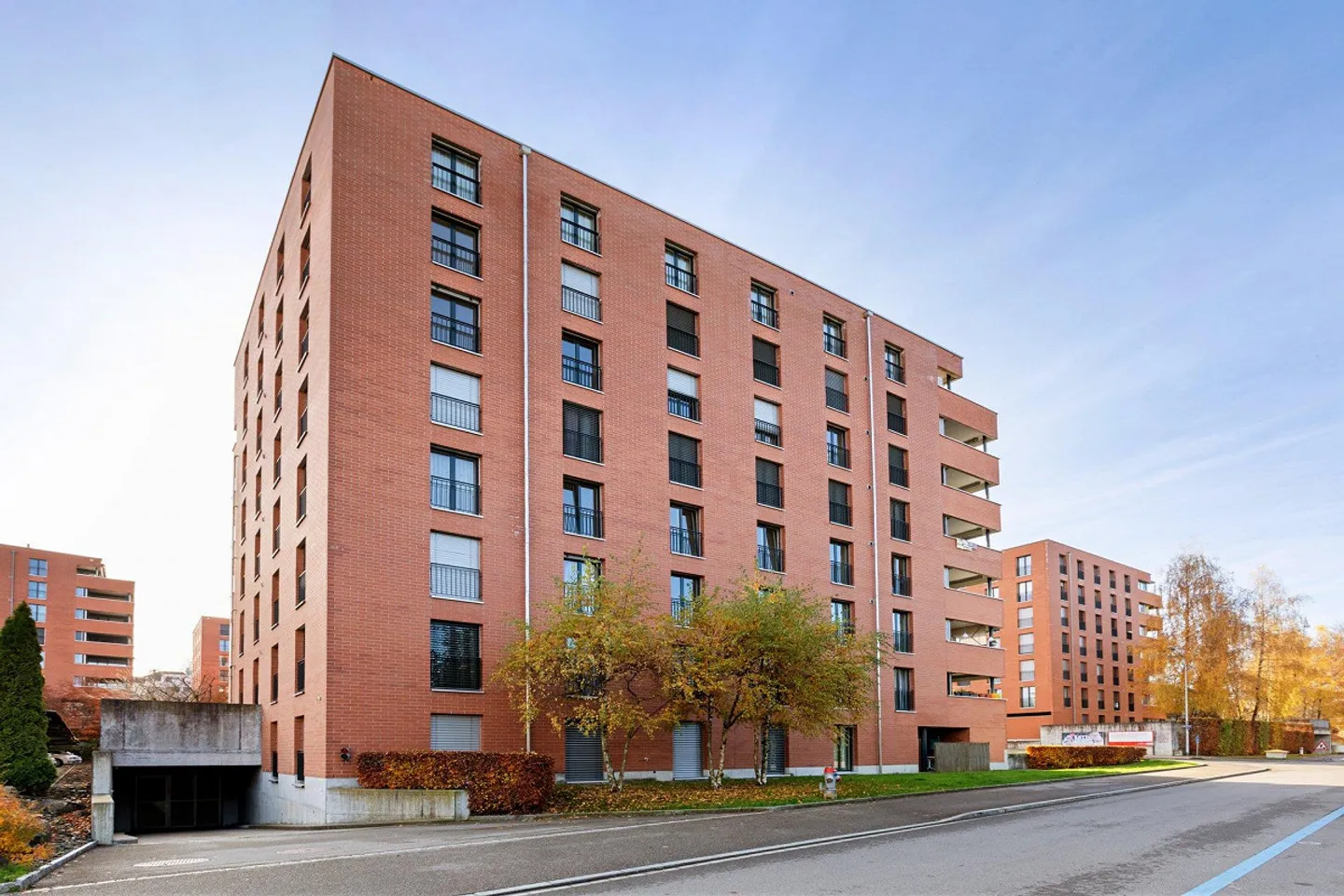 Appartamento spazioso e moderno con loggia - Foto 1 di 9