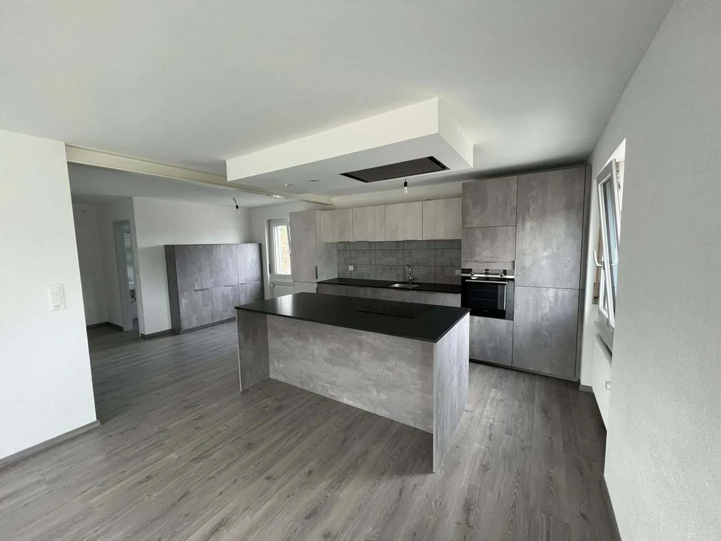 Appartement Charmant dans un Endroit Calme - Photo 3 sur 14