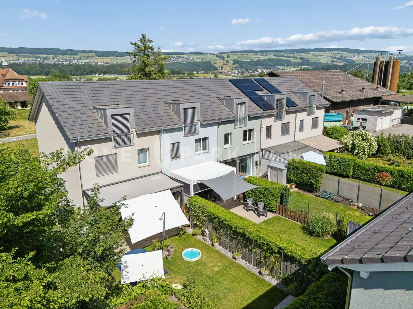 Familienfreundliches Reihenhaus - Foto 1 von 14