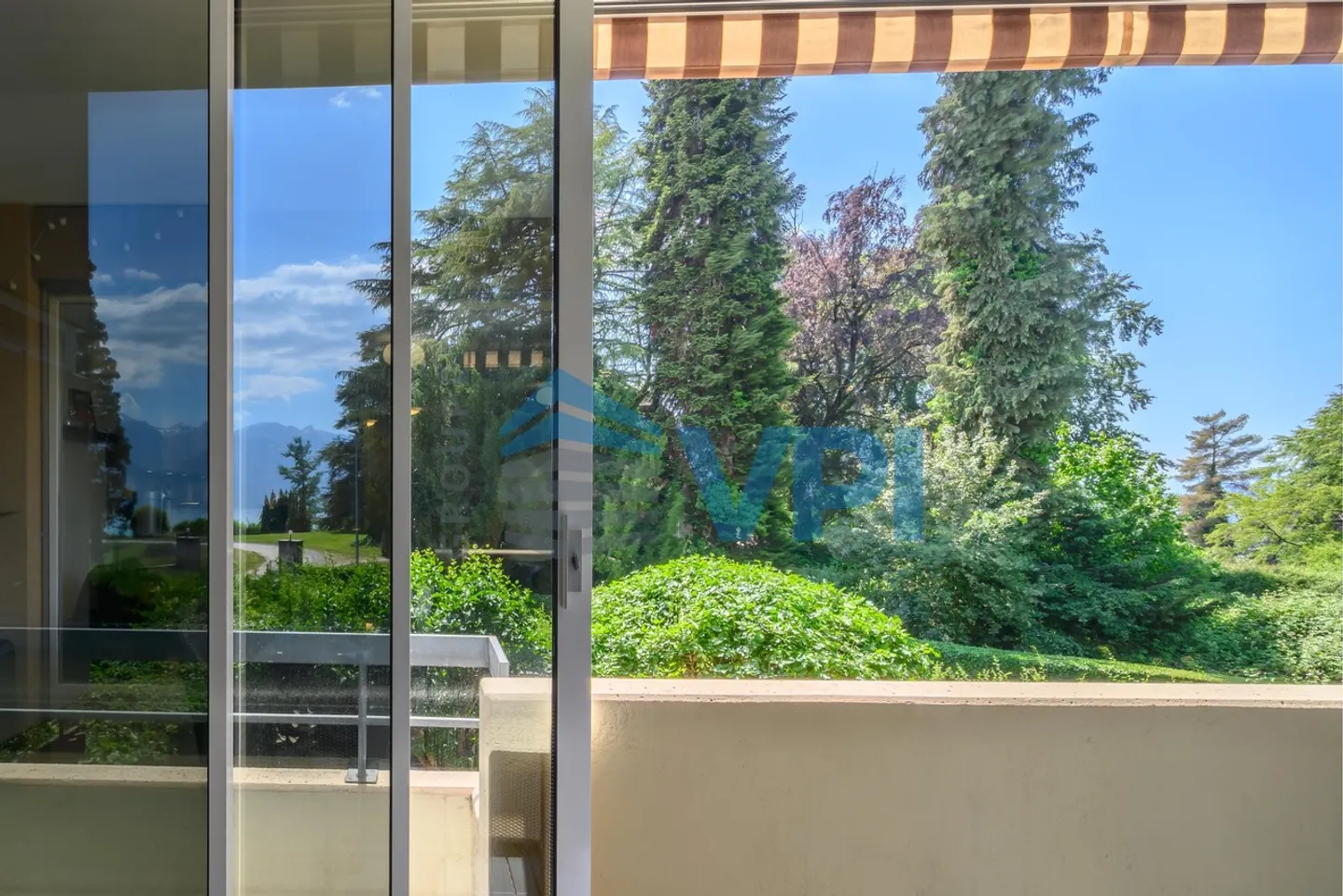 Appartamento Incantevole con Vista Lago - Foto 4 di 5