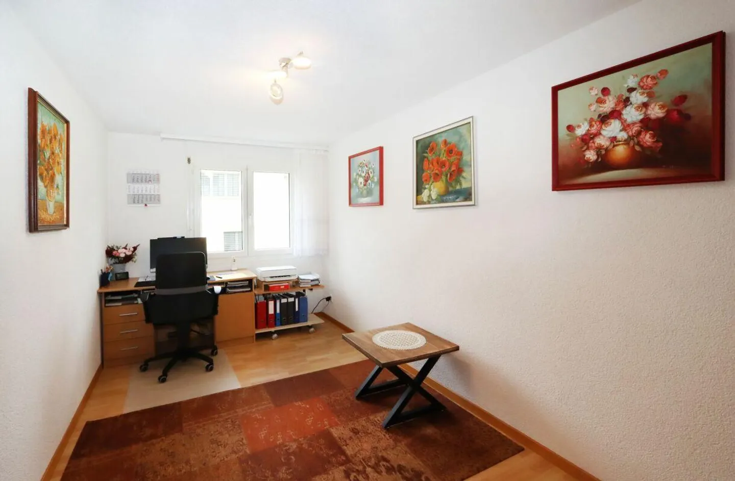 4.5-Zimmerwohnung mit Tiefgaragenplatz und Balkon an ruhiger Lage in Niederurnen - Foto 16 von 19