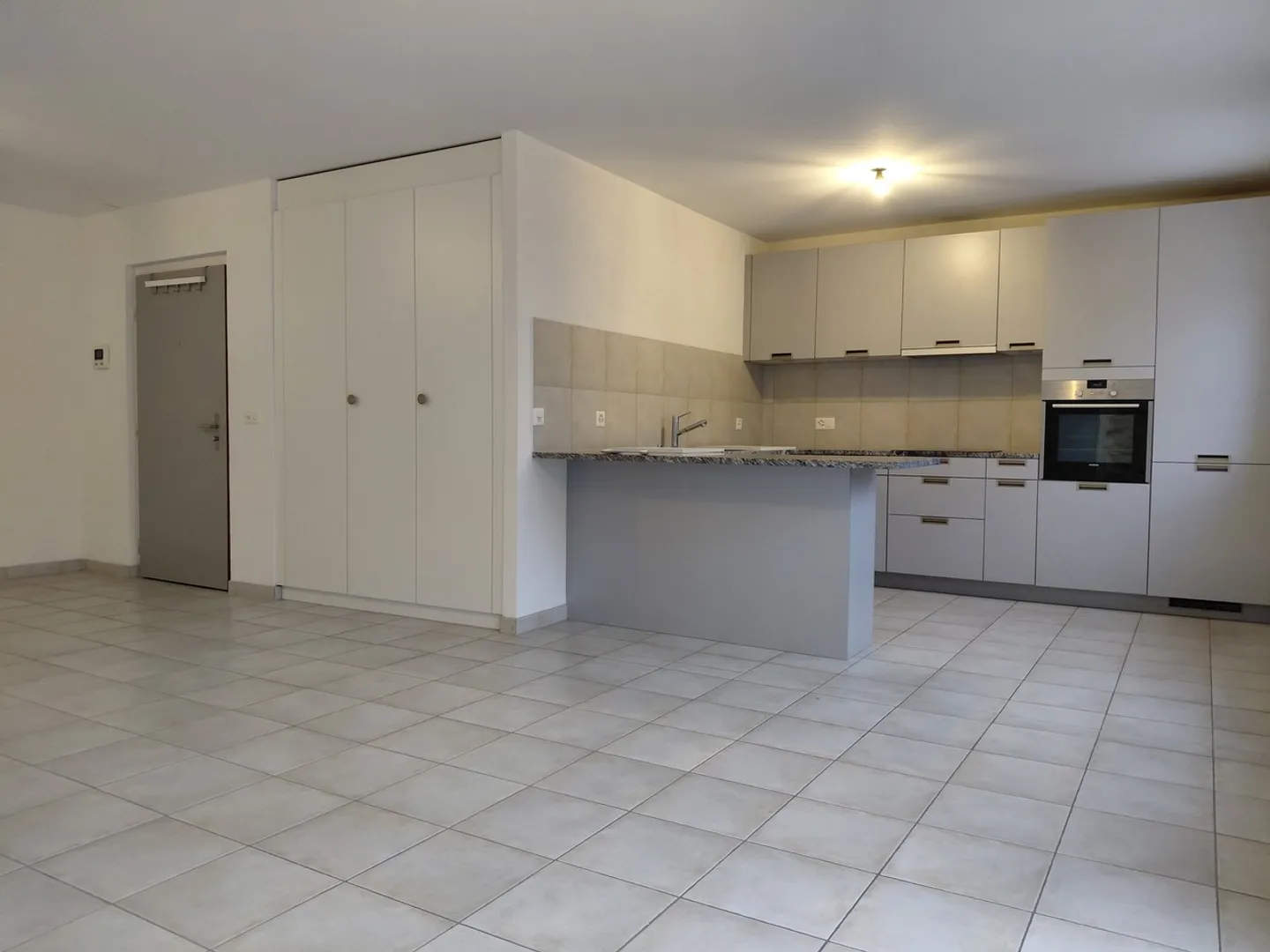 In vendita - Appartamento 4.5 locali - 125m2 - 2° piano - Foto 1 di 15