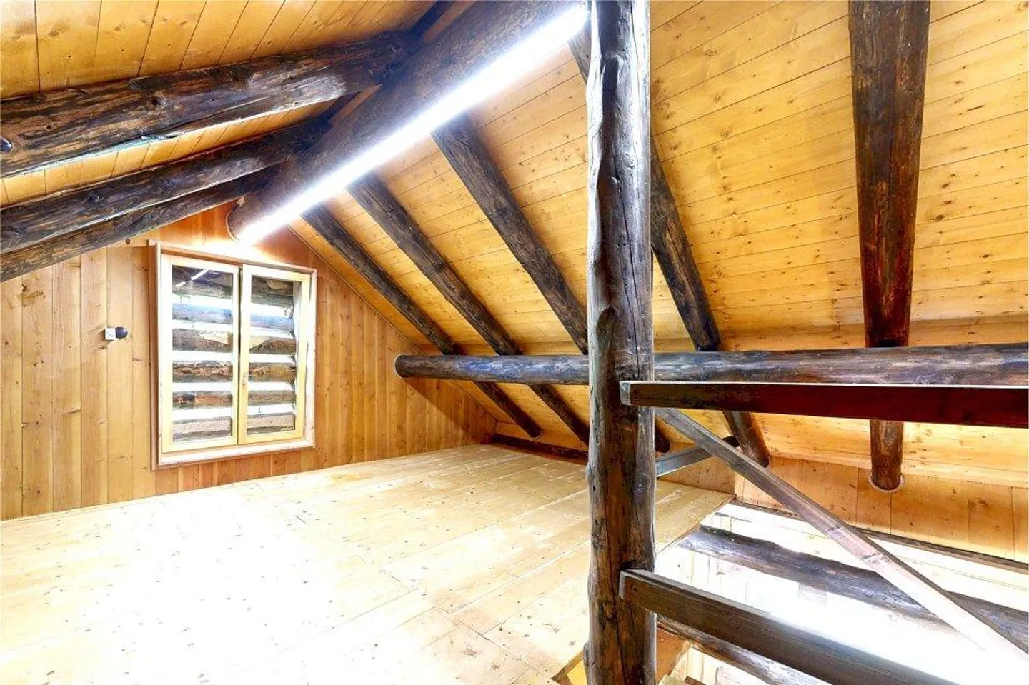 Rustic just renovated - Photo 9 of 11