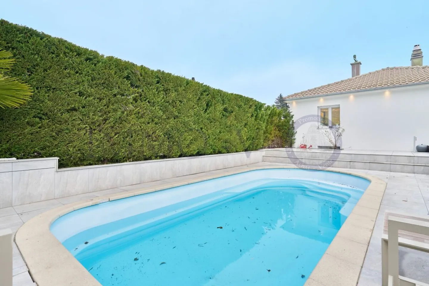 Casa singola in affitto - Foto 2 di 13