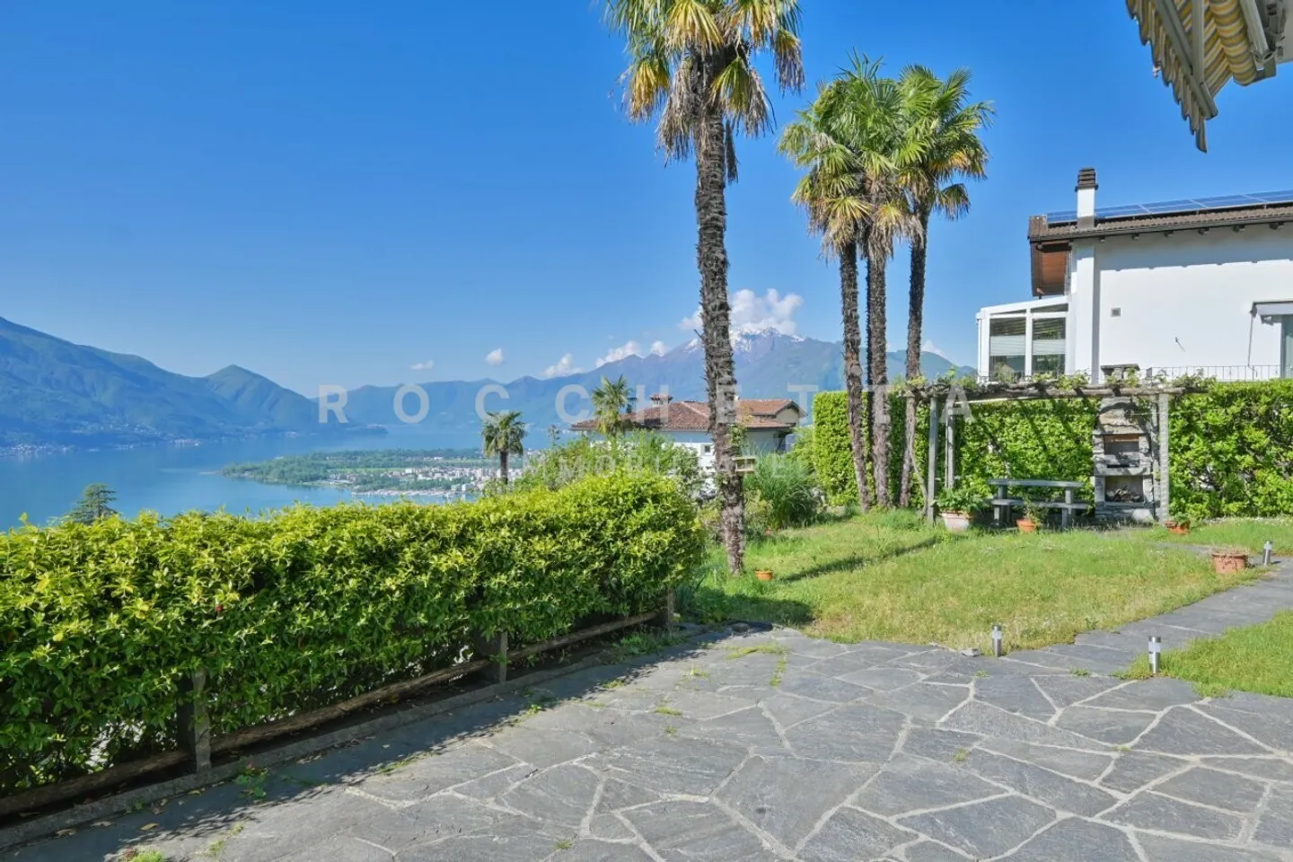 Villa Bifamiliare con fantastica vista sul Lago Maggiore - Foto 6 di 15