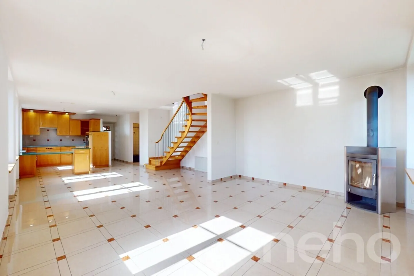 Casa luminosa e curata, ideale per piccole famiglie - Foto 4 di 12