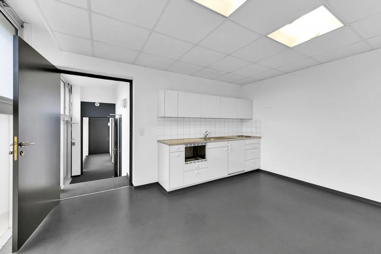 Lukrative Büro, Labor- und Gewerberäume zu mieten - Foto 12 von 13