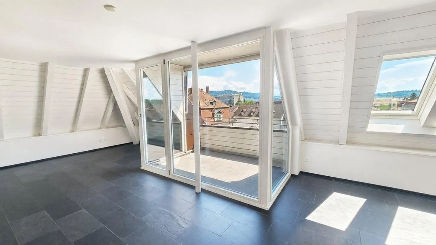 Appartement en duplex moderne de 4,5 pièces à louer à Länggasse - Photo 2 sur 9
