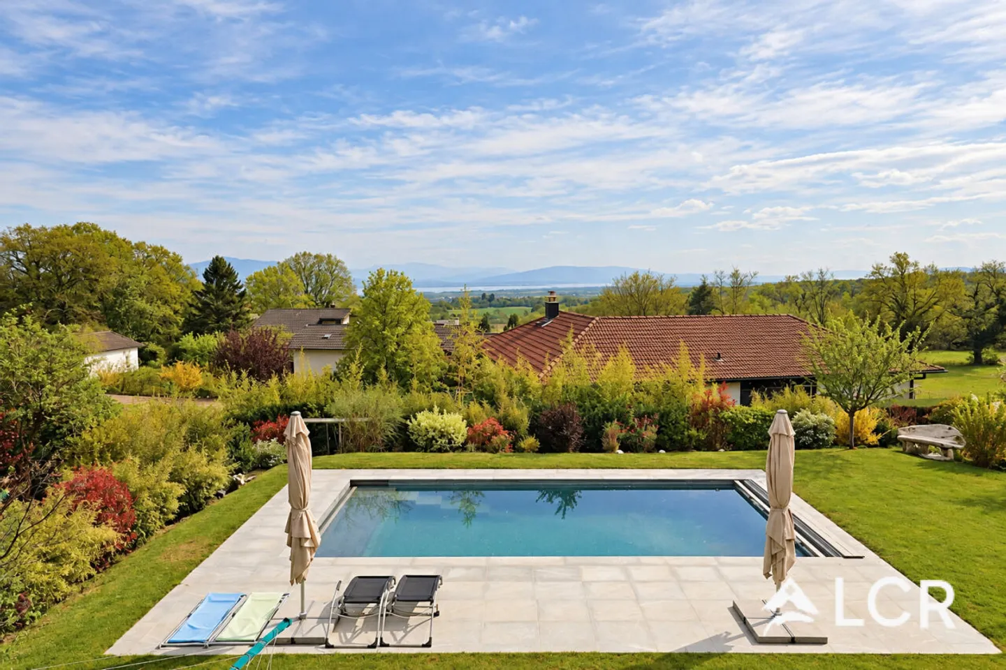 Casa Architettonica con Vista Lago - Foto 3 di 12