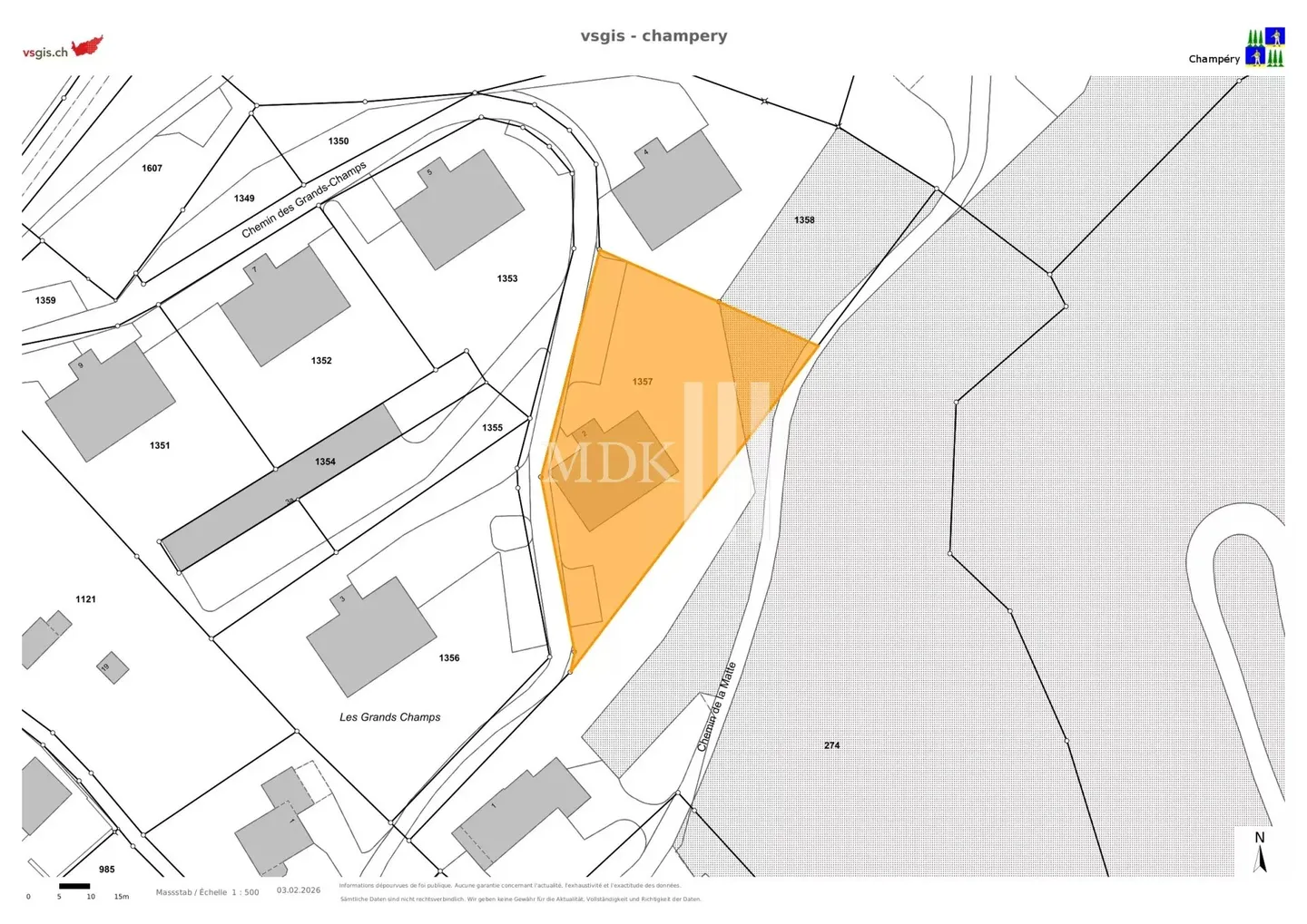 Charming Apartment with Mountain View - Photo 10 of 11