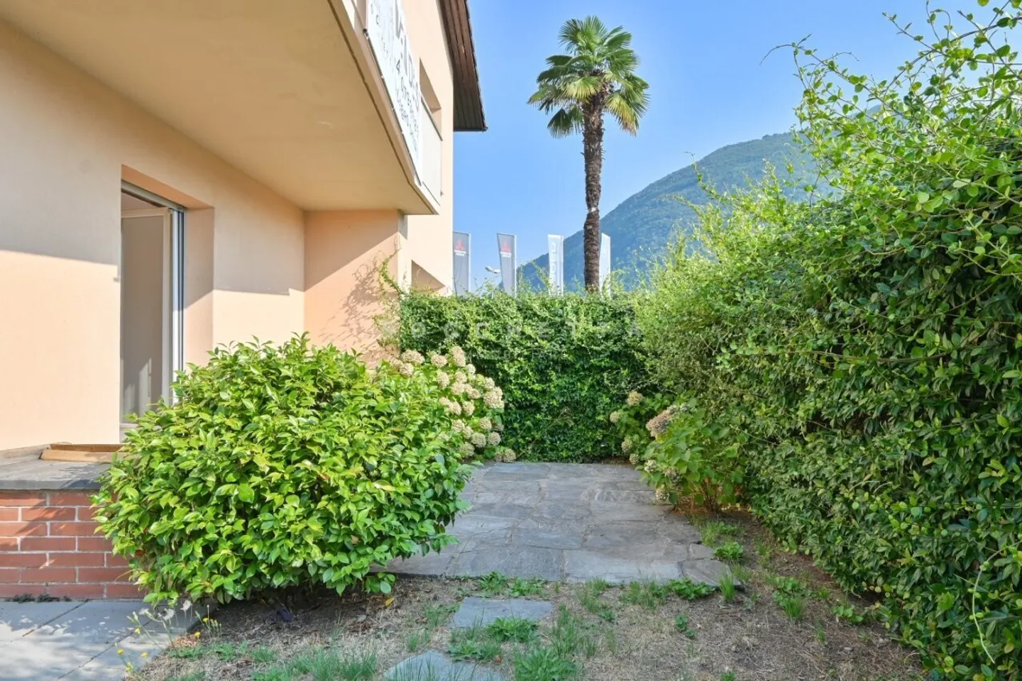 Duplex spazioso con giardino - Foto 11 di 16