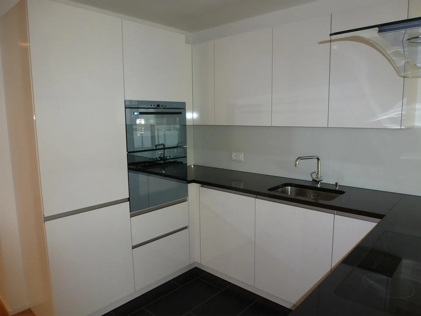 Appartamento 3 1/2 locali, come nuovo a Goldau - Foto 5 di 11
