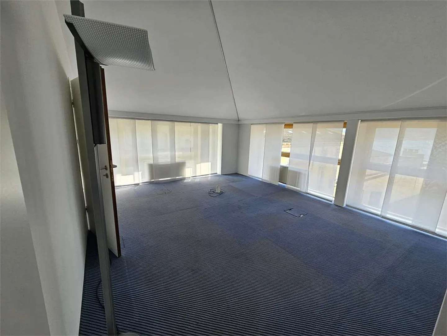 Lugano centre, bureau dernier étage 7.5 pièces - Photo 3 sur 13
