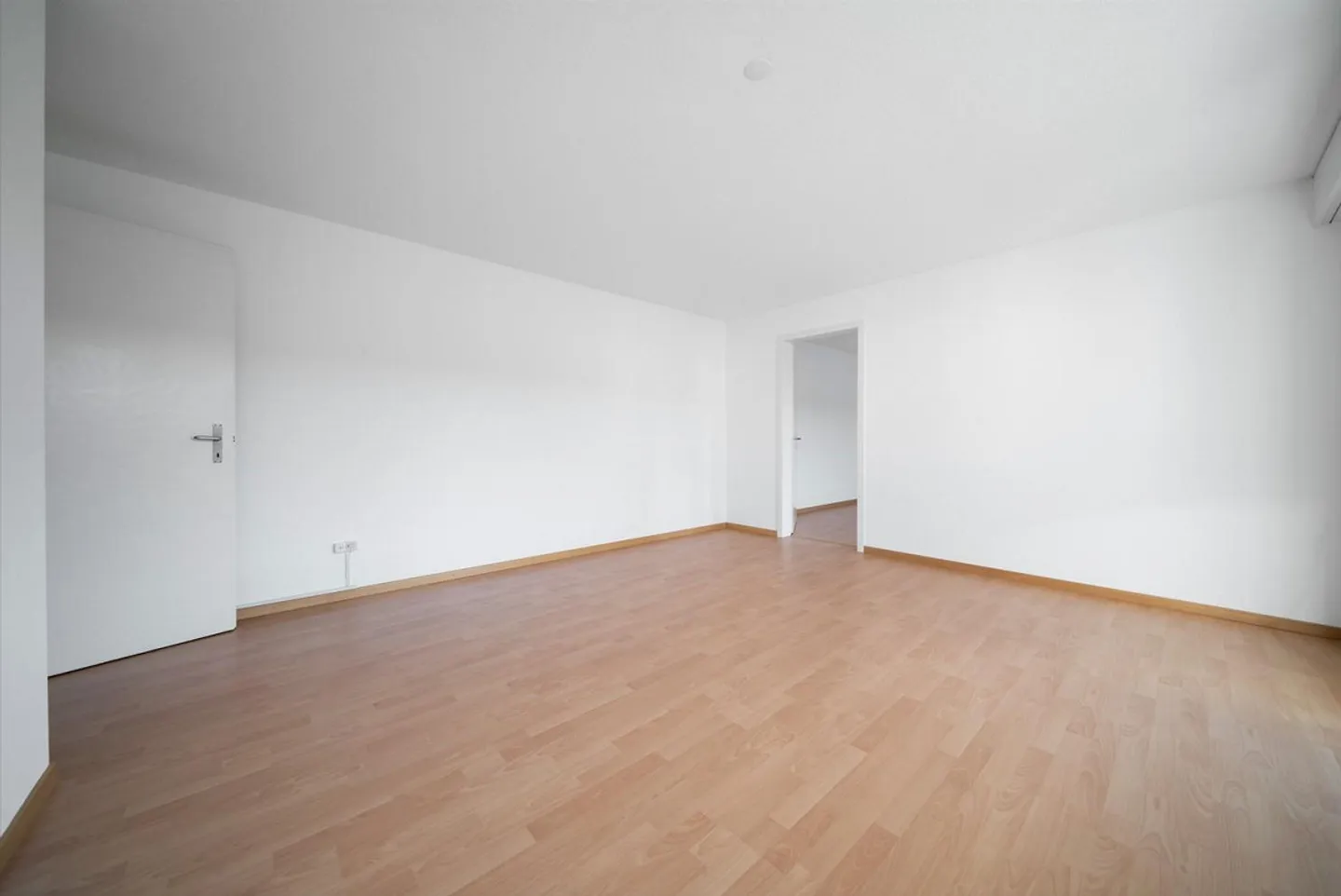 Central, well-kept and affordable – Your new home is waiting - Photo 8 of 9