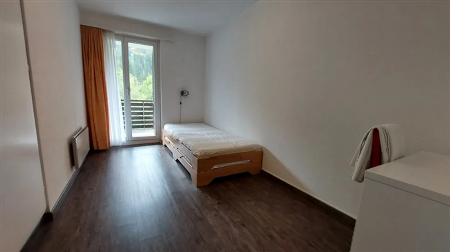 Appartement de vacances attrayant de 5,5 pièces avec caractère de maison individuelle - Photo 7 sur 15