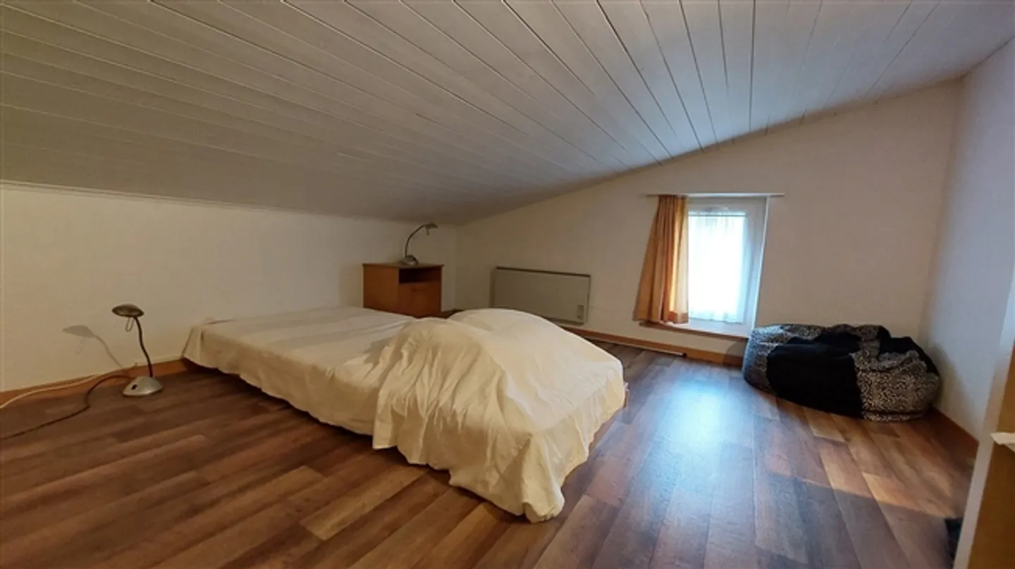Appartement de vacances attrayant de 5,5 pièces avec caractère de maison individuelle - Photo 9 sur 15
