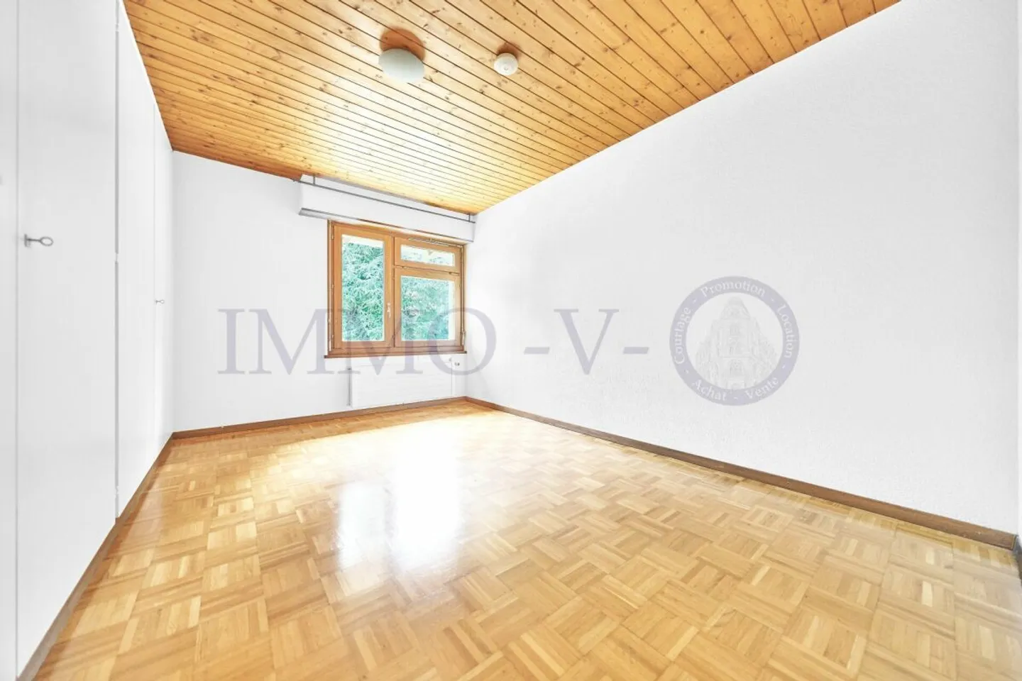 Villa for rent - Photo 10 of 13