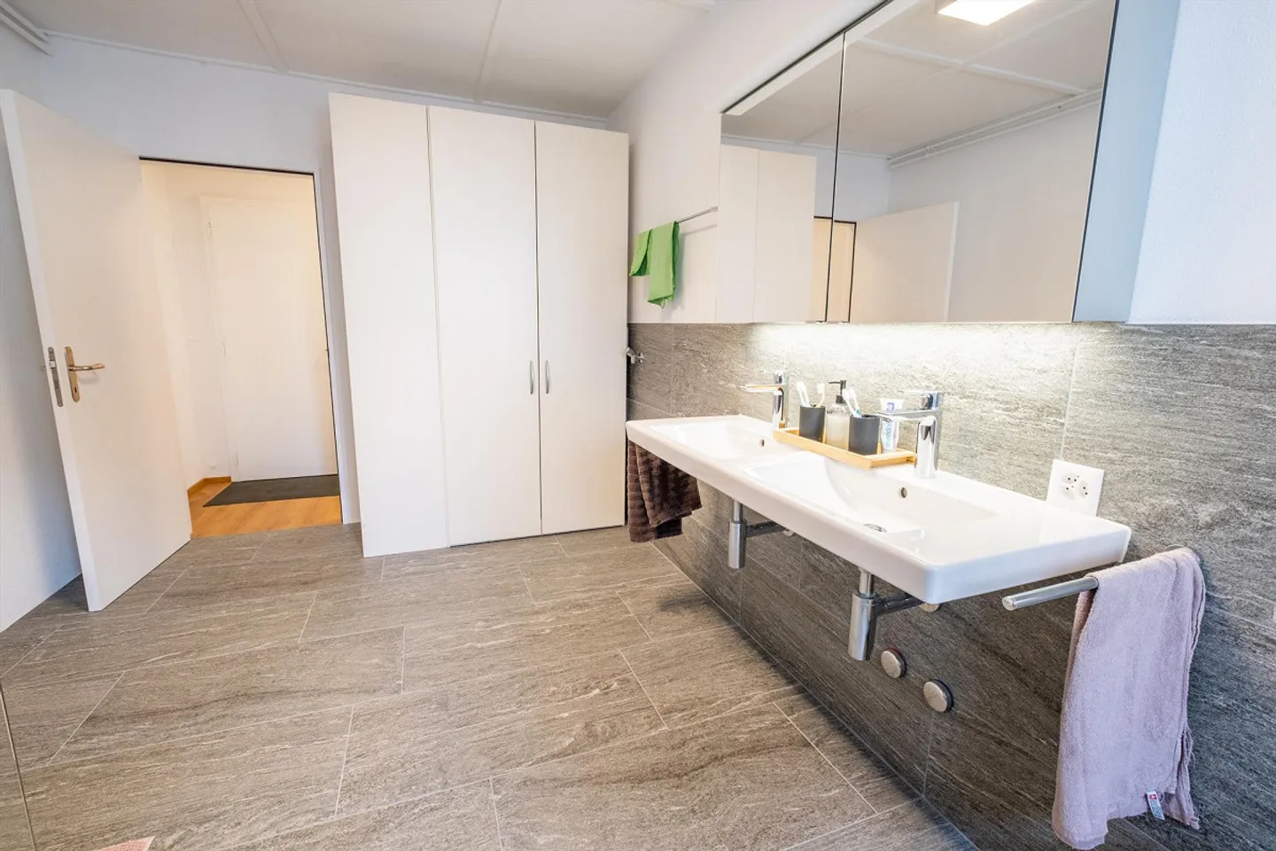 3.5-room apartment on the raised ground floor - Photo 10 of 11