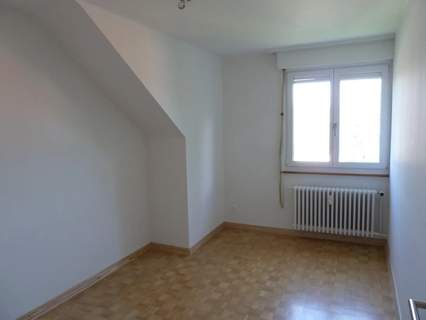 Appartement 4 pièces sous les combles, recherche nouveau locataire - Photo 1 sur 16