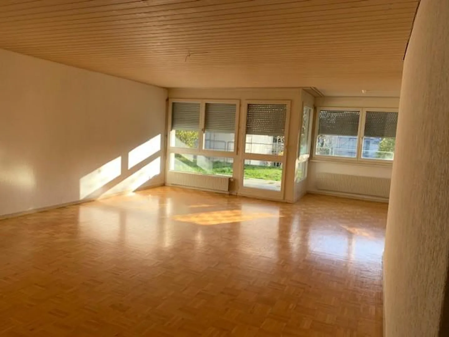 Schöne 3,5-Zimmer-Wohnung mit Terrasse - Foto 3 von 7