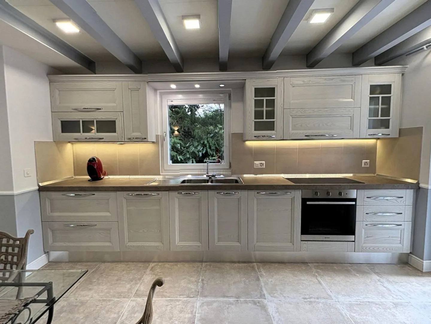 PRICE REDUCTION! CHARMING MAISONETTE AWAITS YOU - Photo 5 of 10