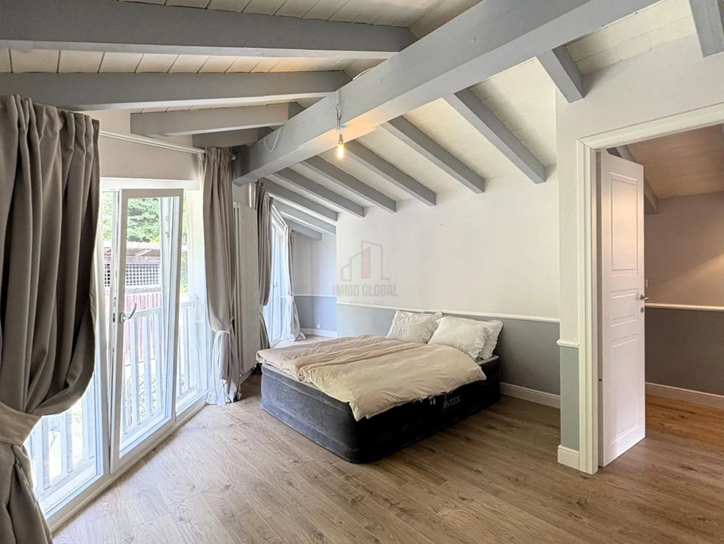 PRICE REDUCTION! CHARMING MAISONETTE AWAITS YOU - Photo 6 of 10