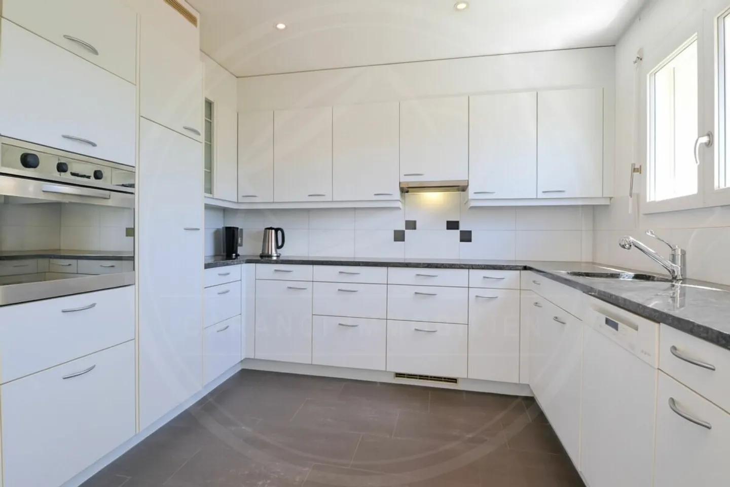 5½ Room Apartment in a Quiet Location in Remetschwil for Sale - Photo 3 of 21