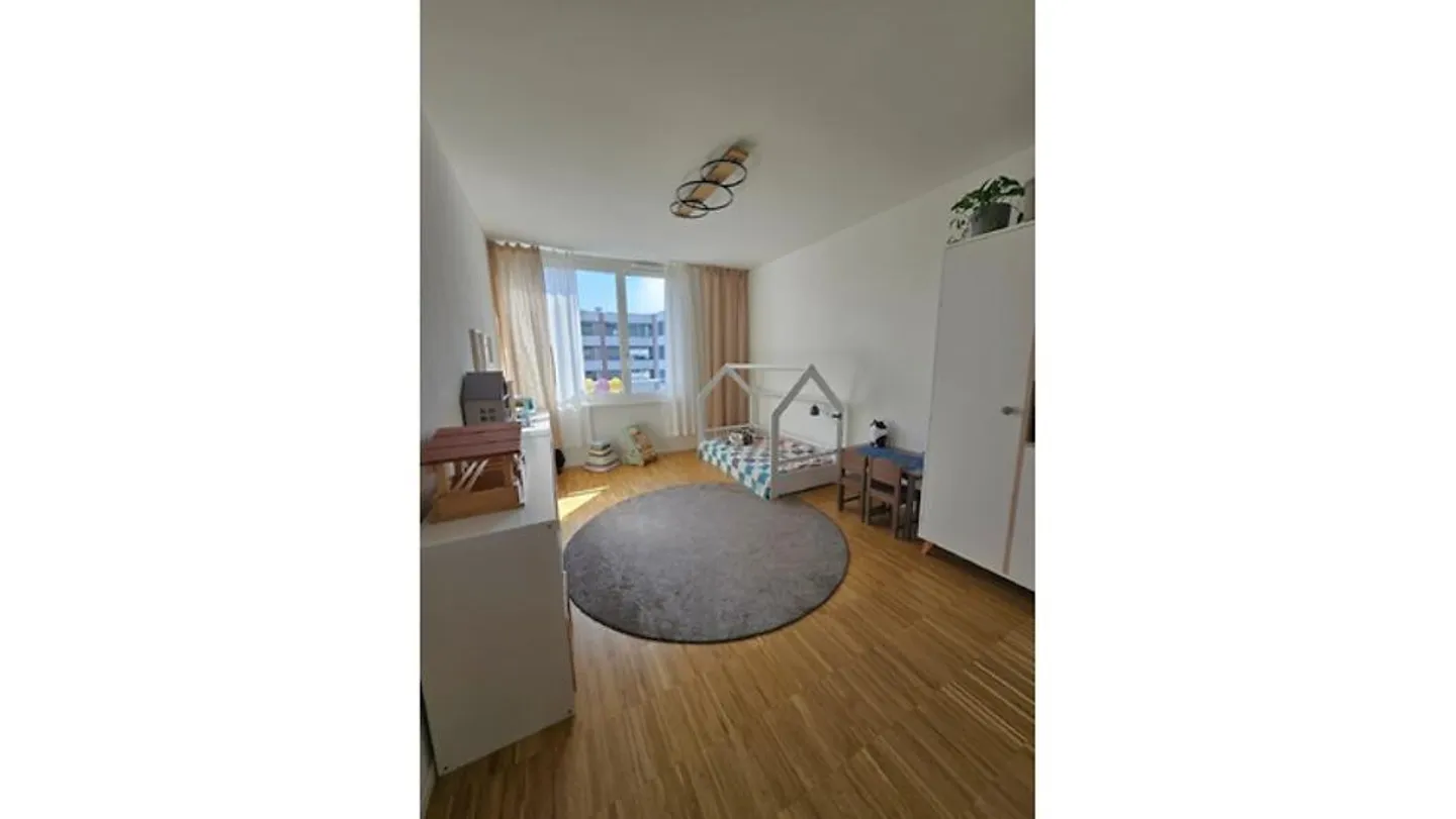 4½ ROOM APARTMENT IN ZURICH - DISTRICT 2 LEIMBACH, FURNISHED, TEMPORARY - Photo 4 of 10