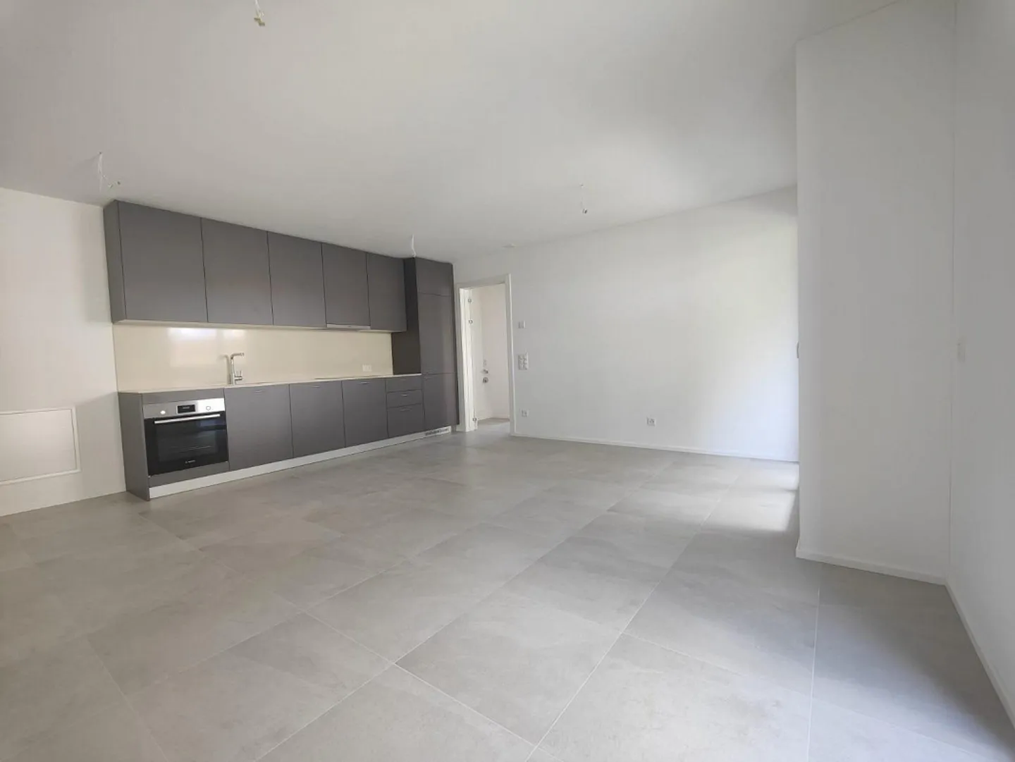 🌟 Nuovo appartamento 2.5 locali in affitto – Mendrisio - 3° piano - Foto 2 di 10