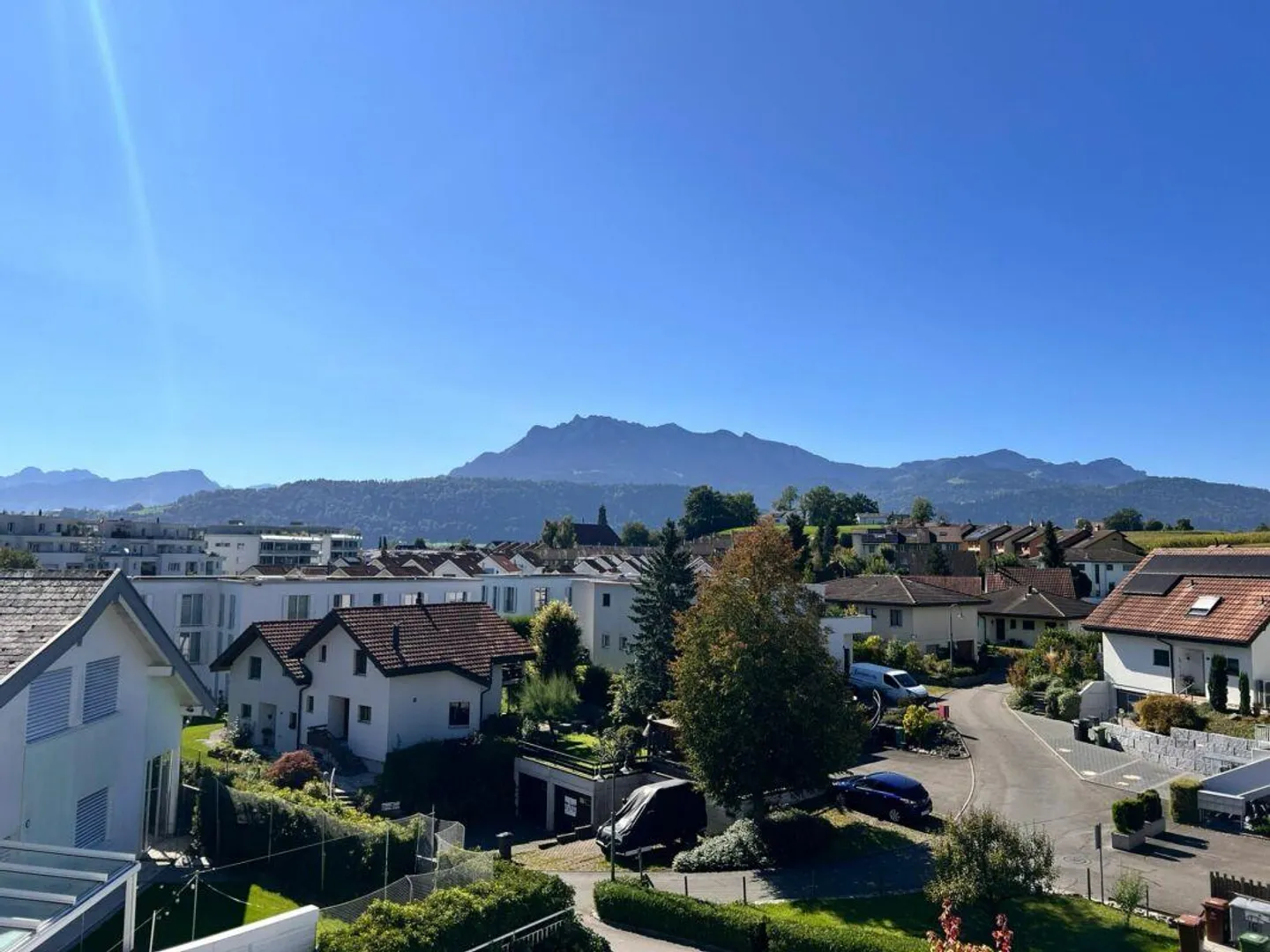 Grosszügige 6.5 Zimmer-Dachwohnung - Foto 1 von 8