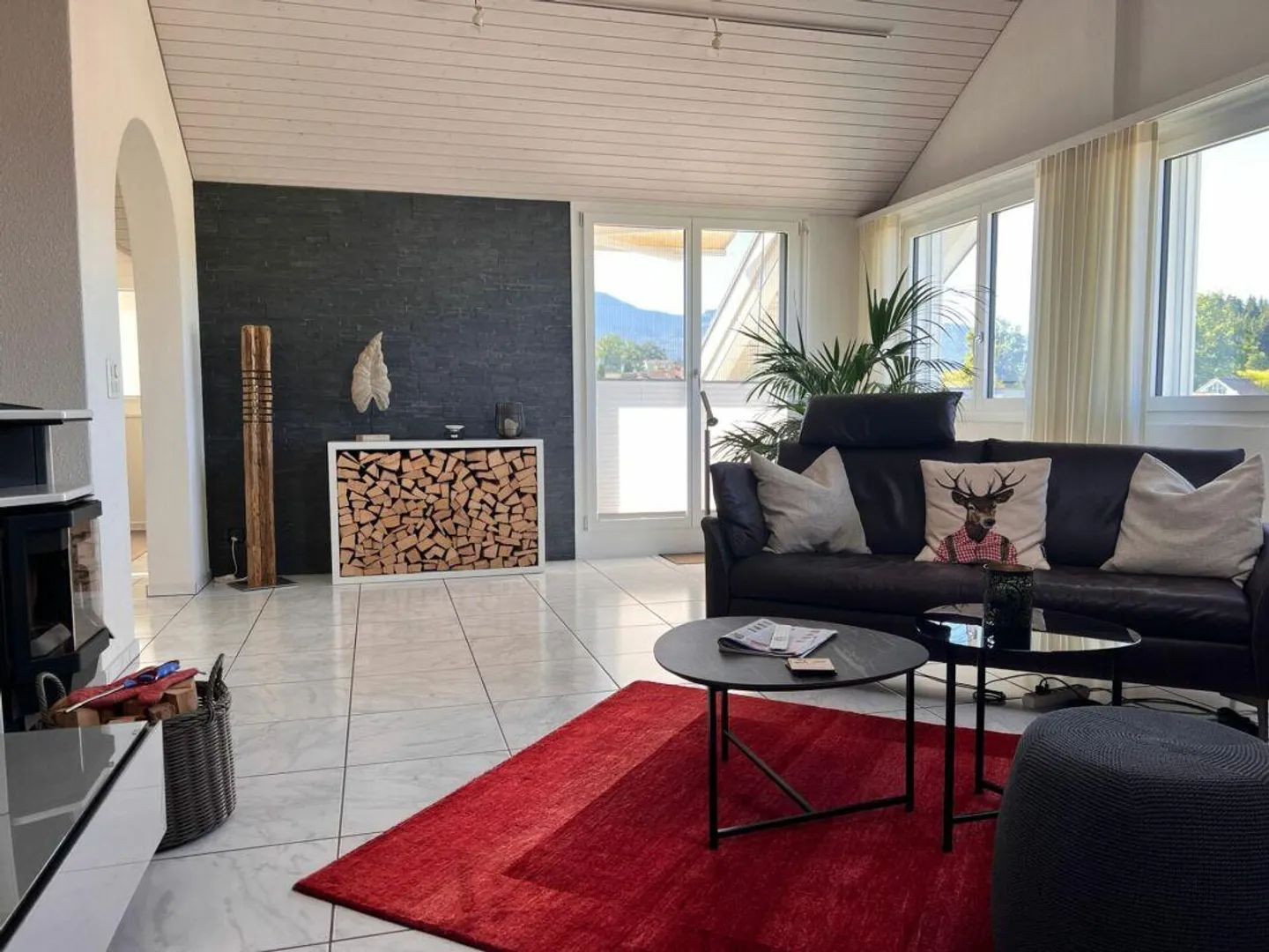 Grosszügige 6.5 Zimmer-Dachwohnung - Foto 2 von 8