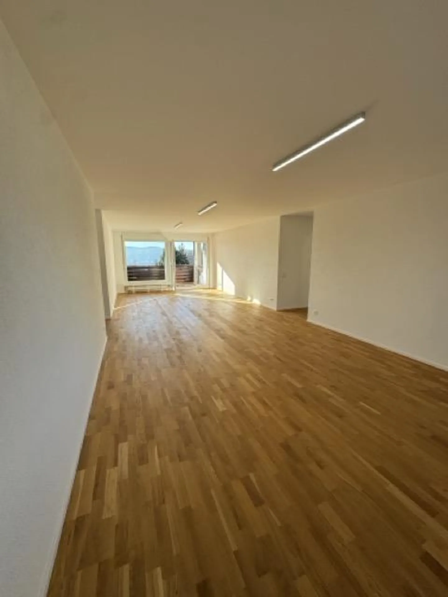 Renovierte Wohnung in Zürich-Höngg - Foto 3 von 11
