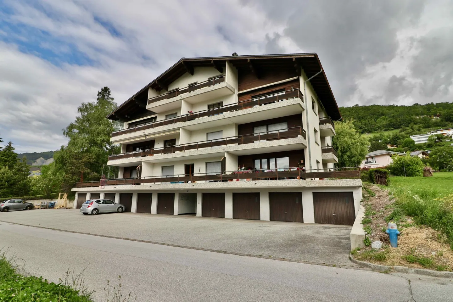 Venthône - Magnificent 146 m2 crossing apartment - Photo 18 of 27