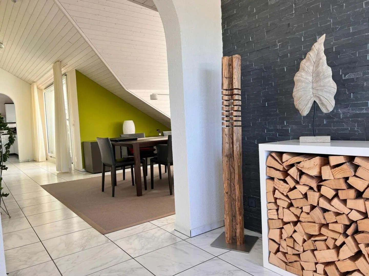 Grosszügige 6.5 Zimmer-Dachwohnung - Foto 3 von 8