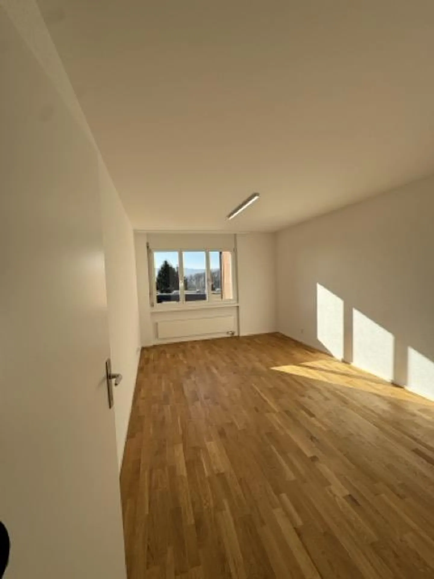 Renovierte Wohnung in Zürich-Höngg - Foto 6 von 11