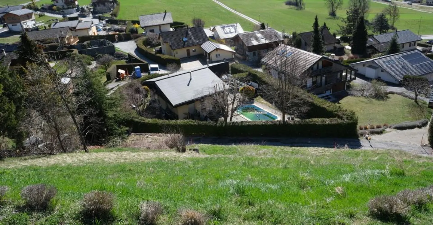 Building land - Photo 1 of 5