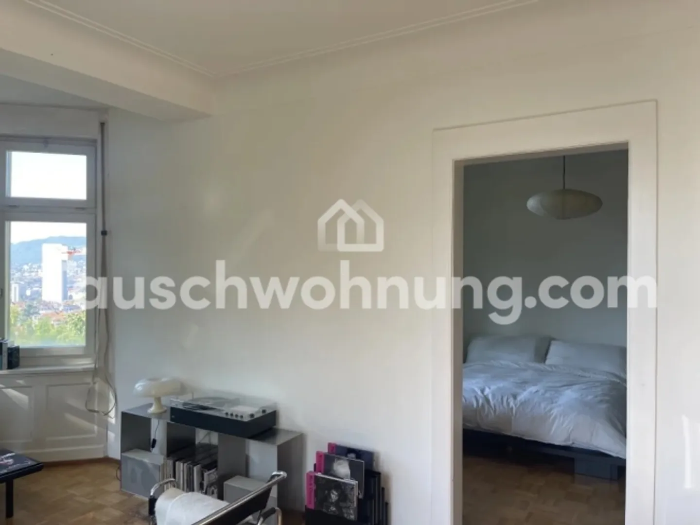 Bright old-style apartment with a view over the city - Photo 3 of 5