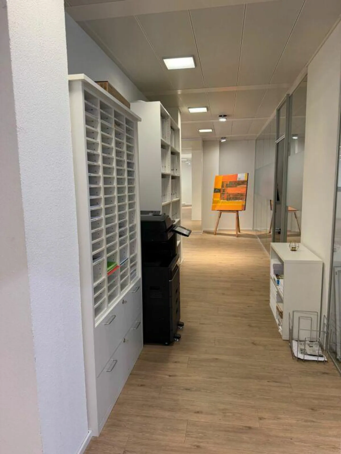 Bright office in a central location in St. Gallen with attractive shop window... - Photo 5 of 6