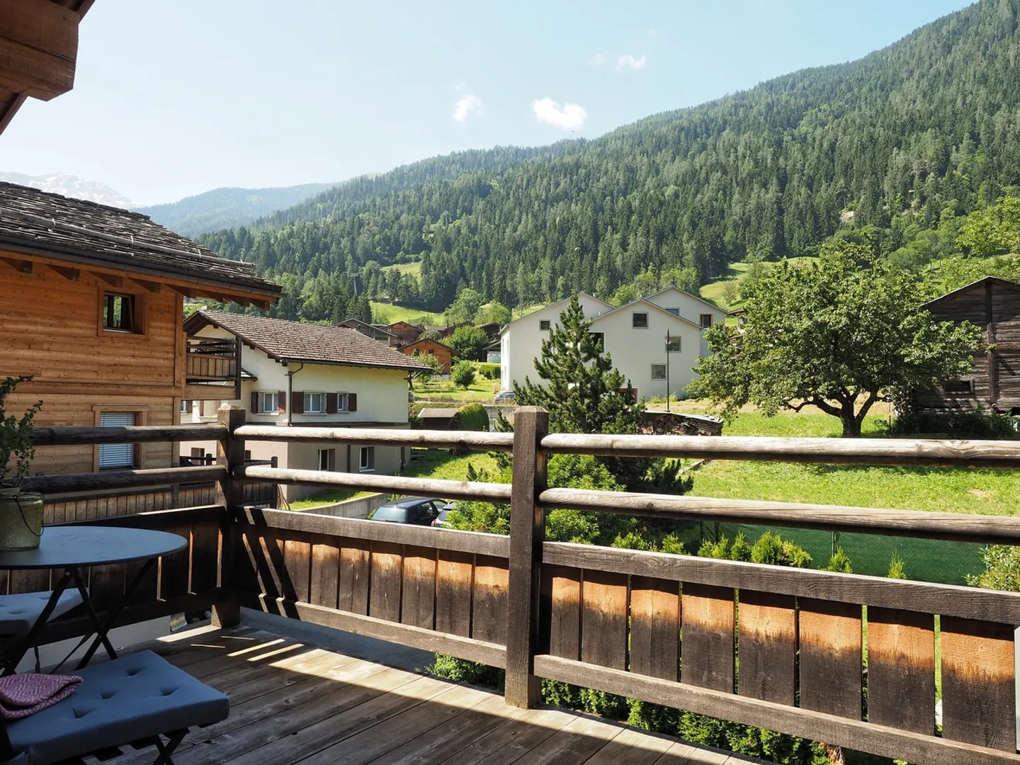 Beautiful penthouse available as a second home and close to the lifts - Photo 11 of 11