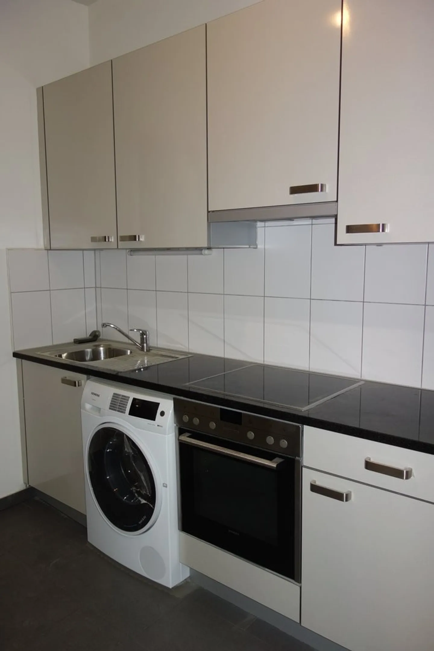 Coutance - Apartment with Charm near the Train Station - Photo 3 of 7