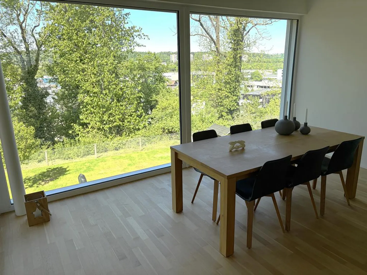 Appartement en duplex de 5,5 pièces baigné de lumière - Photo 5 sur 12