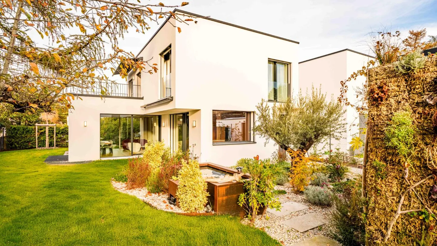 7-Zimmer Reihenhaus - Foto 1 von 11