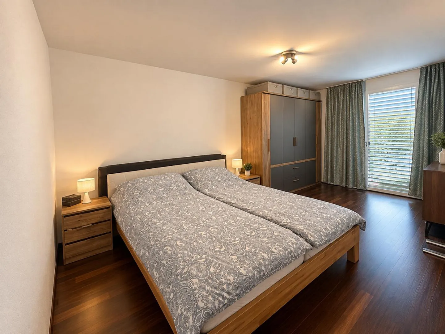 Appartement attrayant de 4,5 pièces avec deux balcons - Photo 3 sur 10