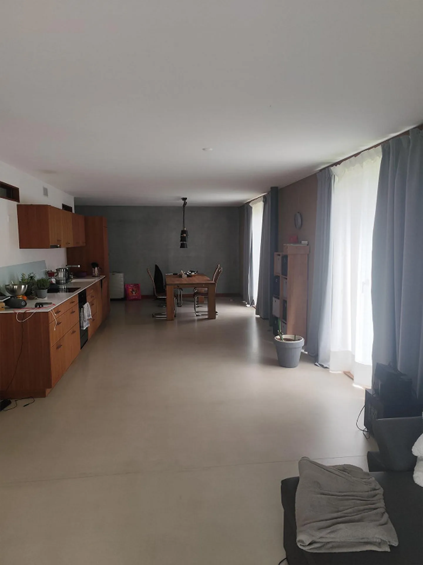 Appartamento al piano terra completamente arredato di 3,5 locali a Märstetten per 1 anno - Foto 3 di 9