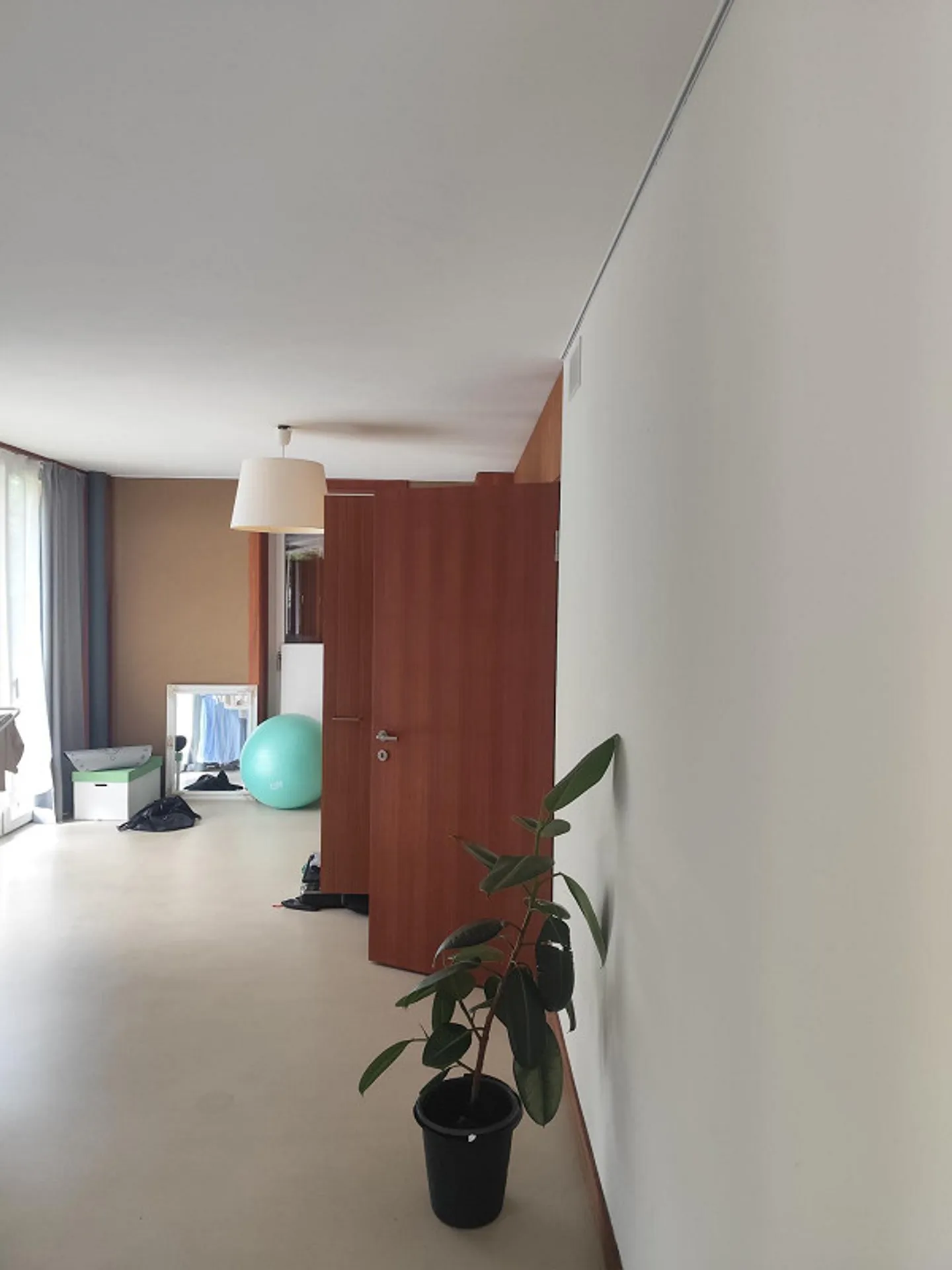 Appartamento al piano terra completamente arredato di 3,5 locali a Märstetten per 1 anno - Foto 4 di 9