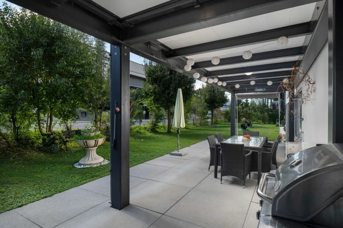 Moderne et avec un grand espace extérieur - Photo 11 sur 12