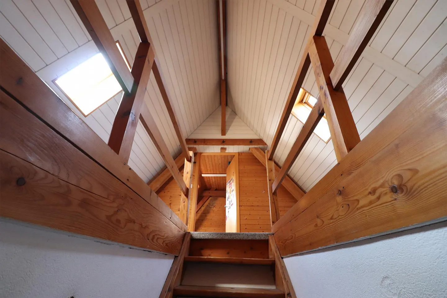 Appartamento di 5,5 stanze in una bella villa - Foto 5 di 12